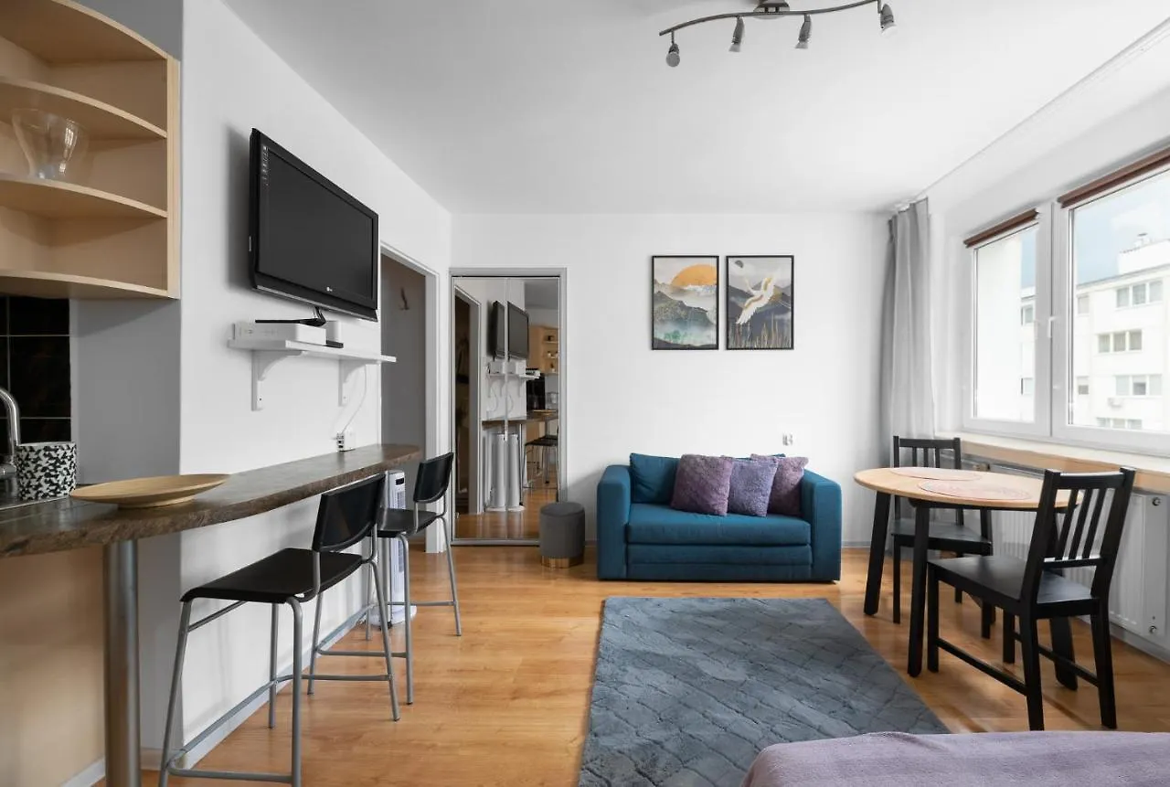 Warsaw Central Apartment Zlota Polen
